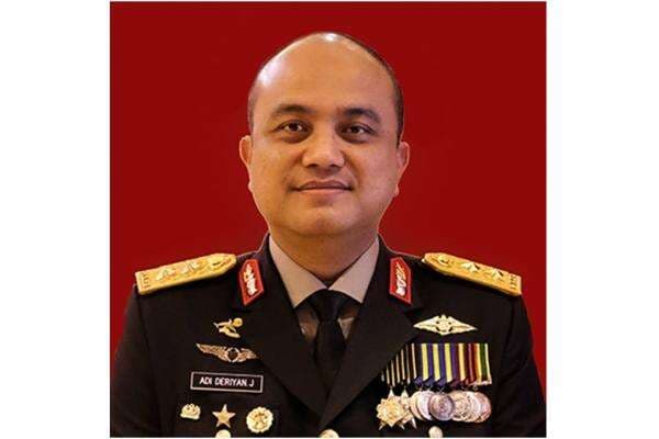 Profil Irjen Pol Adi Deriyan Jayamarta, Lulusan Akpol 1994 yang Ditunjuk Menjadi Kapolda Sulbar Profil Irjen Pol Adi Deriyan Jayamarta, Lulusan Akpol 1994 yang Ditunjuk Menjadi Kapolda Sulbar