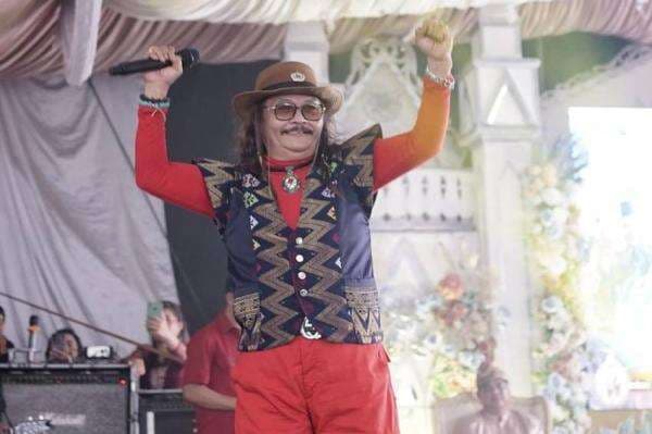 Profil Penyanyi Jhonny Iskandar yang Meninggal di Usia 63 Tahun Profil Penyanyi Jhonny Iskandar yang Meninggal di Usia 63 Tahun