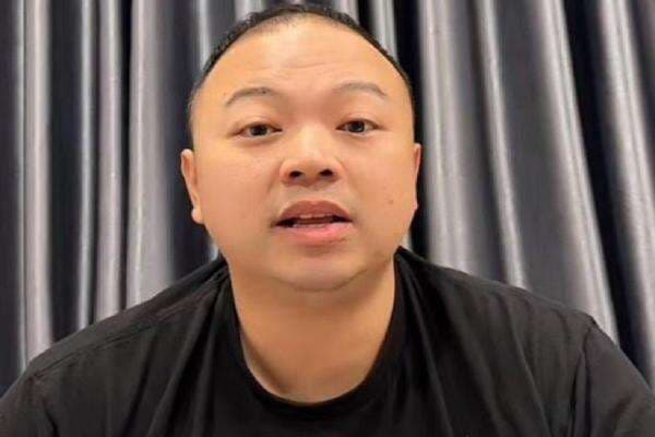 Profil William Andersen, Pemilik Akun Codeblu yang Diduga Peras Pengusaha Kuliner hingga Diboikot Profil William Andersen, Pemilik Akun Codeblu yang Diduga Peras Pengusaha Kuliner hingga Diboikot