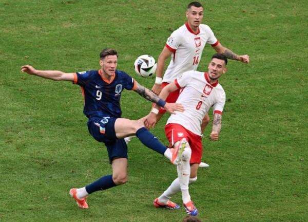 Profil Wout Weghorst, Striker Penentu Kemenangan Belanda atas Polandia Profil Wout Weghorst, Striker Penentu Kemenangan Belanda atas Polandia