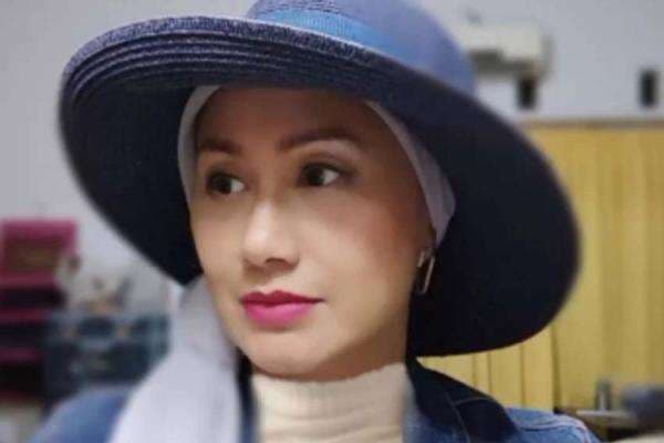 Profil Yuni Indriyati, Mantan Istri Donny Kesuma yang Masih Jalin Hubungan Baik Meski Sudah Bercerai Profil Yuni Indriyati, Mantan Istri Donny Kesuma yang Masih Jalin Hubungan Baik Meski Sudah Bercerai