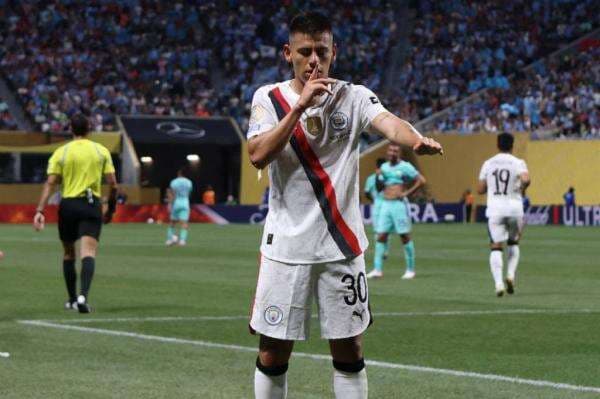 Profil dan Biodata Claudio Echeverri: Setan Kecil Penerus Lionel Messi dan Diego Maradona Profil dan Biodata Claudio Echeverri: Setan Kecil Penerus Lionel Messi dan Diego Maradona