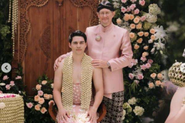 Profil Patrice Bouttier, Mertua Luna Maya yang Berprofesi Sebagai Seorang Chef di Hotel Bintang Lima Profil Patrice Bouttier, Mertua Luna Maya yang Berprofesi Sebagai Seorang Chef di Hotel Bintang Lima