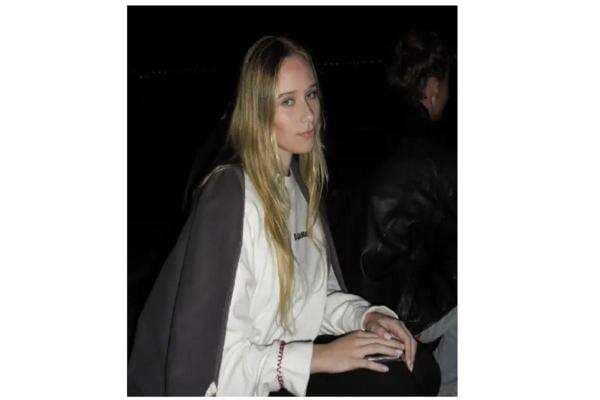 Profl Elizaveta Vladimirovna, 'Anak Rahasia' Putin yang Justru Kecam Invasi Rusia ke Ukraina Profl Elizaveta Vladimirovna, 'Anak Rahasia' Putin yang Justru Kecam Invasi Rusia ke Ukraina