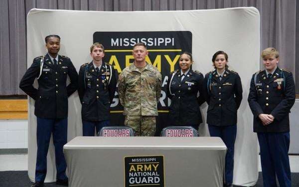 Program Disiplin AS JROTC Dinilai Bisa Selamatkan Siswa Nakal di Indonesia Program Disiplin AS JROTC Dinilai Bisa Selamatkan Siswa Nakal di Indonesia