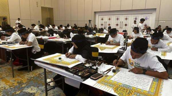 Keistimewaan Mushaf Nusantara, Perpaduan Seni Kaligrafi dan Warisan Budaya Indonesia Keistimewaan Mushaf Nusantara, Perpaduan Seni Kaligrafi dan Warisan Budaya Indonesia