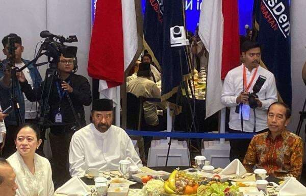 Puan dan Jokowi Duduk Satu Meja, Guntur Romli Ungkit Pemecatan Puan dan Jokowi Duduk Satu Meja, Guntur Romli Ungkit Pemecatan