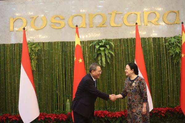 Puan Terima Kunjungan PM China Li Qiang di DPR Puan Terima Kunjungan PM China Li Qiang di DPR