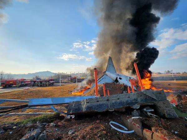 Presiden Korsel Perintahkan Pemeriksaan, Ini 4 Fakta Kecelakaan Jeju Air yang Tewaskan 179 Orang Presiden Korsel Perintahkan Pemeriksaan, Ini 4 Fakta Kecelakaan Jeju Air yang Tewaskan 179 Orang