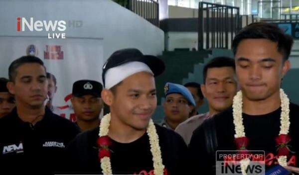 Pulang ke Tanah Air, Ernando Ari Petik Banyak Pelajaran dari Bela Timnas Indonesia U-23 di Piala Asia U-23 2024 dan Playoff Olimpiade Paris Pulang ke Tanah Air, Ernando Ari Petik Banyak Pelajaran dari Bela Timnas Indonesia U-23 di Piala Asia U-23 2024 dan Playoff Olimpiade Paris