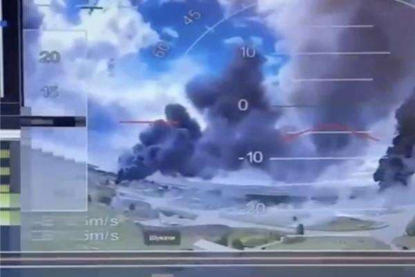 Putin Bersumpah Balas Ukraina yang Bombardir 41 Pesawat Rusia, Termasuk Pesawat Pengebom Nuklir Putin Bersumpah Balas Ukraina yang Bombardir 41 Pesawat Rusia, Termasuk Pesawat Pengebom Nuklir