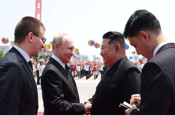 Putin Surati Kim Jong-un: Tentara Korea Utara Heroik dalam Melawan Pasukan Ukraina Putin Surati Kim Jong-un: Tentara Korea Utara Heroik dalam Melawan Pasukan Ukraina