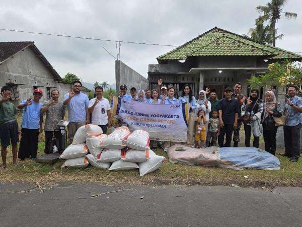 Rabu Biru Indonesia Gandeng Bulog Serap Gabah Petani di Sleman Rabu Biru Indonesia Gandeng Bulog Serap Gabah Petani di Sleman