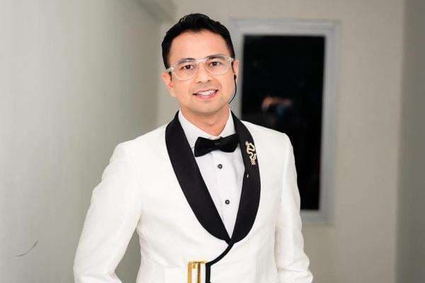 Raffi Ahmad Mudik ke Bandung Naik Bus: Lebih Aman dan Nyaman Raffi Ahmad Mudik ke Bandung Naik Bus: Lebih Aman dan Nyaman