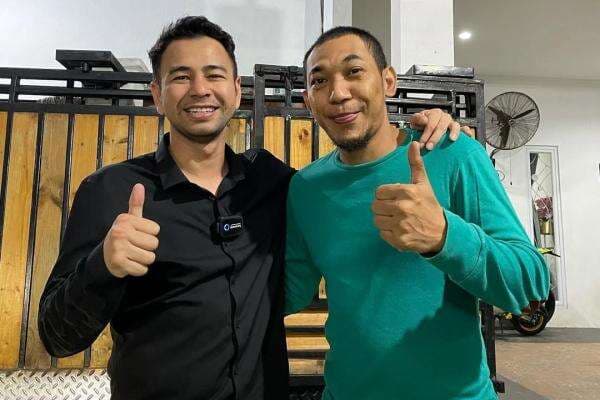 Suami Mpok Alpa Tolak Bantuan Pendidikan Anak dari Raffi Ahmad: Saya Masih Sehat Suami Mpok Alpa Tolak Bantuan Pendidikan Anak dari Raffi Ahmad: Saya Masih Sehat