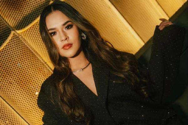 Raisa Dukung Hamish Daud Laporkan Netizen Penyebar Fitnah Raisa Dukung Hamish Daud Laporkan Netizen Penyebar Fitnah
