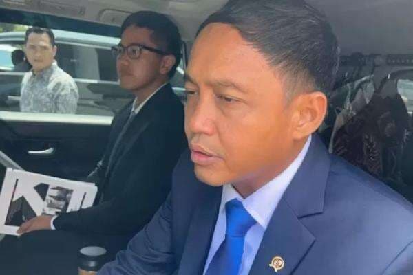 Raja Juli Ungkap Partisipasi Kader PSI dalam Pemilihan Raya Raja Juli Ungkap Partisipasi Kader PSI dalam Pemilihan Raya