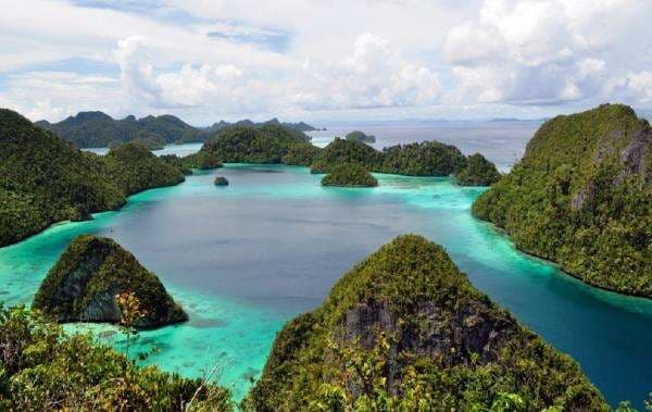 Warga Pulau Gag ke Bahlil: Raja Ampat Rusak Itu Hoaks, Alam Kami Baik-Baik Saja Warga Pulau Gag ke Bahlil: Raja Ampat Rusak Itu Hoaks, Alam Kami Baik-Baik Saja
