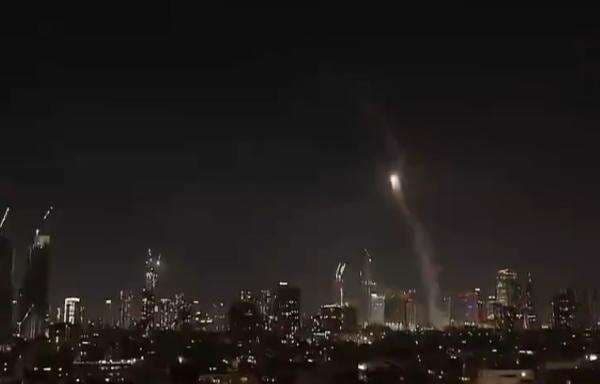 Rakyat Israel Tak Bisa Tidur Nyenyak, Sirene Selalu Berbunyi Sepanjang Malam Rakyat Israel Tak Bisa Tidur Nyenyak, Sirene Selalu Berbunyi Sepanjang Malam