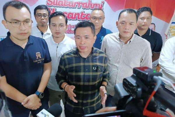Rampai Nusantara Bela Jokowi yang Dituding Deddy Sitorus Rampai Nusantara Bela Jokowi yang Dituding Deddy Sitorus