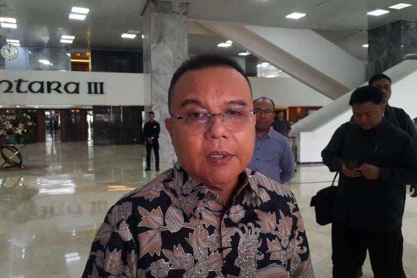 Ratusan Siswa NTT Keracunan MBG, Dasco Desak BGN Segera Turun Tangan Ratusan Siswa NTT Keracunan MBG, Dasco Desak BGN Segera Turun Tangan