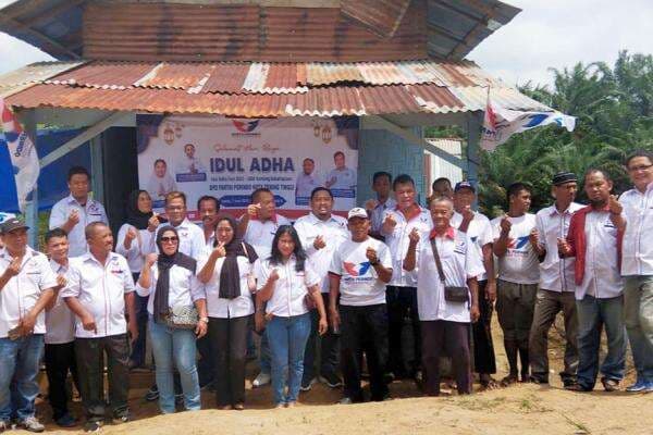 Rayakan Iduladha, DPD Partai Perindo Tebing Tinggi Sumut Salurkan Daging Kurban di Teluk Karang Rayakan Iduladha, DPD Partai Perindo Tebing Tinggi Sumut Salurkan Daging Kurban di Teluk Karang