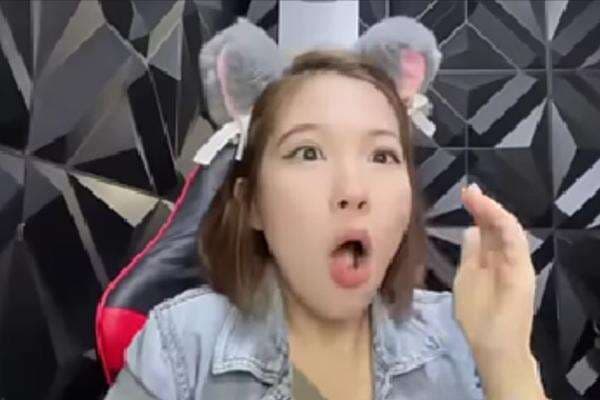 Reaksi Khas Metta Karuna Lucu, Jujur, dan Bikin Penonton Betah Reaksi Khas Metta Karuna Lucu, Jujur, dan Bikin Penonton Betah