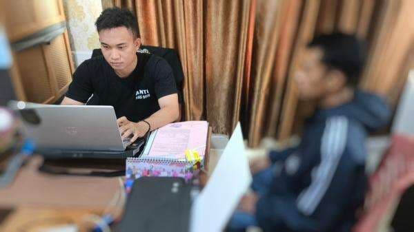 Remaja Cantik Nyaris Disetubuhi ABK Kapal Feri, Kepergok Ibu Korban Remaja Cantik Nyaris Disetubuhi ABK Kapal Feri, Kepergok Ibu Korban