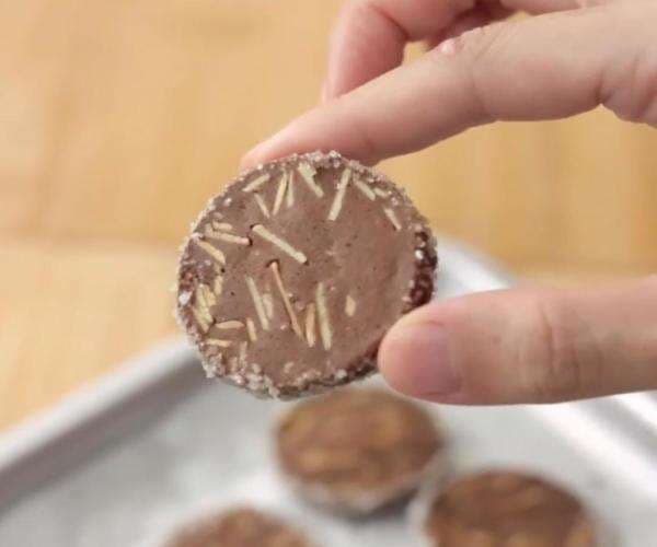 Resep Choco Almond Cookies, Cocok Jadi Sajian Kue Lebaran Resep Choco Almond Cookies, Cocok Jadi Sajian Kue Lebaran