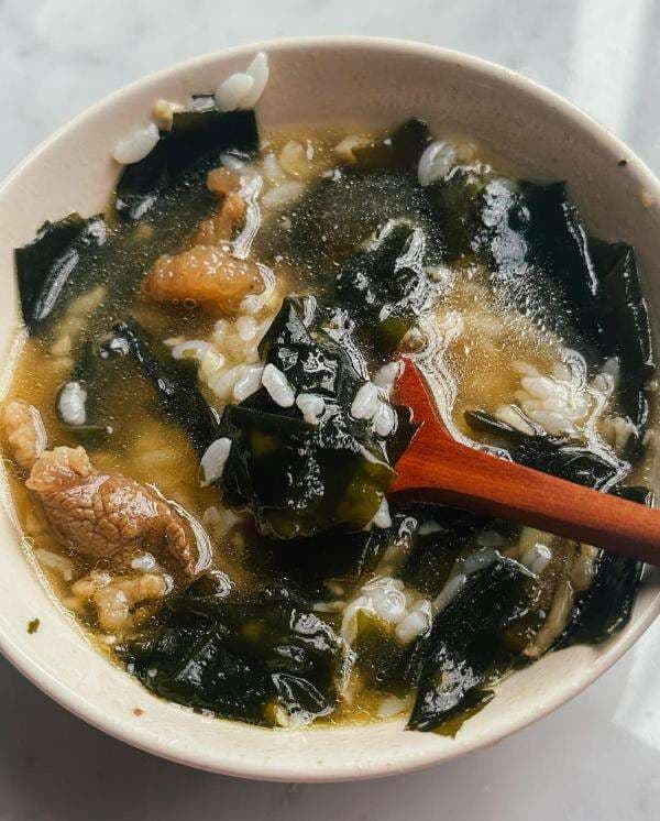 Resep Miyeokguk, Sup Rumput Laut dari Korea yang Cocok Disantap di Musim Hujan Resep Miyeokguk, Sup Rumput Laut dari Korea yang Cocok Disantap di Musim Hujan