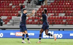 Respons Arema FC Disebut Sering Dapat Hadiah Penalti