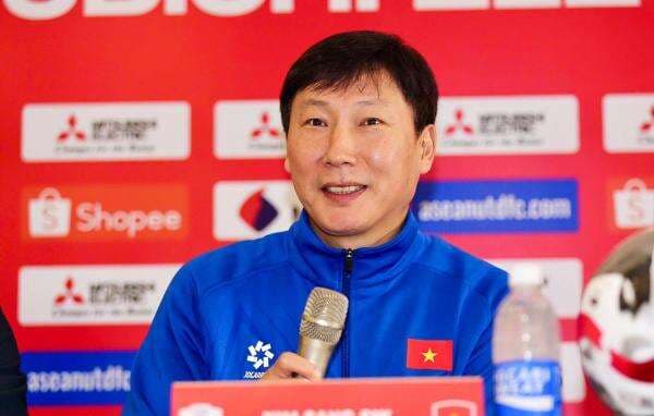 Respons Pelatih Timnas Vietnam Kim Sang-sik Dengar Shin Tae-yong Dipecat Respons Pelatih Timnas Vietnam Kim Sang-sik Dengar Shin Tae-yong Dipecat
