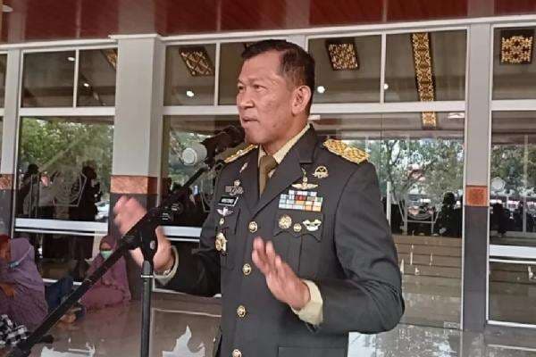 Revisi Mutasi TNI, Kapuspen Tegaskan Tak Terkait Sikap Try Sutrisno Revisi Mutasi TNI, Kapuspen Tegaskan Tak Terkait Sikap Try Sutrisno
