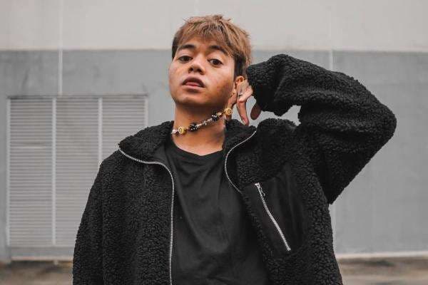 3 Riders Sederhana Reza Arap saat Manggung, Ayam Goreng Tak Pernah Ketinggalan 3 Riders Sederhana Reza Arap saat Manggung, Ayam Goreng Tak Pernah Ketinggalan