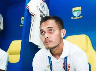 4 Pemain Liga 1 Indonesia yang Pernah Bermain di Persib Bandung dan Persija Jakarta, Nomor 1 Juara Bareng Kedua Klub! 4 Pemain Liga 1 Indonesia yang Pernah Bermain di Persib Bandung dan Persija Jakarta, Nomor 1 Juara Bareng Kedua Klub!