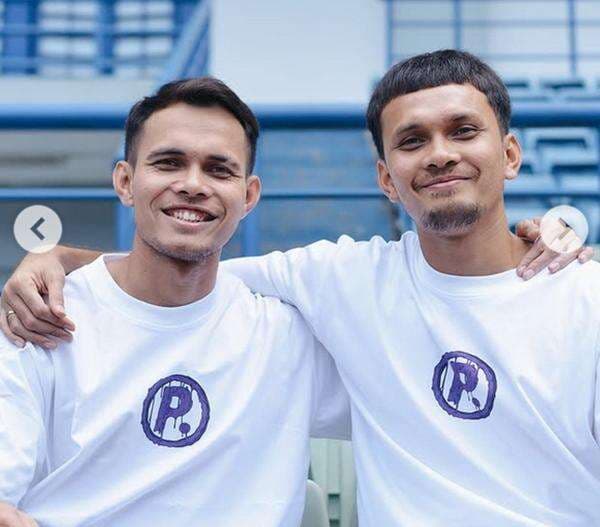 5 Pemain Berstatus Kakak Adik yang Berkarier di Persib Bandung, Nomor 1 Jebolan Persija Jakarta 5 Pemain Berstatus Kakak Adik yang Berkarier di Persib Bandung, Nomor 1 Jebolan Persija Jakarta