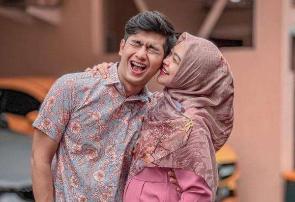 Ria Ricis Keberatan dengan Beberapa Kesaksian Dery Syahputra di Sidang Cerai Ria Ricis Keberatan dengan Beberapa Kesaksian Dery Syahputra di Sidang Cerai