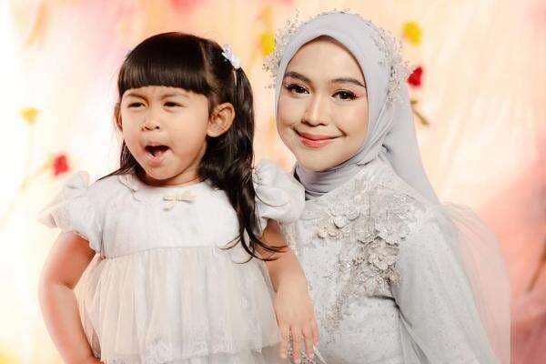 Baru 3 Tahun, Putri Ria Ricis Resmi Jadi Ibu Kos 8 Kamar Baru 3 Tahun, Putri Ria Ricis Resmi Jadi Ibu Kos 8 Kamar