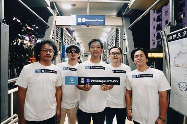 Rian soal Harga Pembelian Nama Halte Petukangan D'Masiv: Kita Itu Ciledug Pride Rian soal Harga Pembelian Nama Halte Petukangan D'Masiv: Kita Itu Ciledug Pride