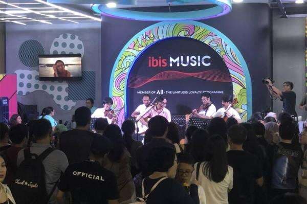 Ribuan Penonton Padati BNI Java Jazz Festival 2024 Hari Kedua Ribuan Penonton Padati BNI Java Jazz Festival 2024 Hari Kedua