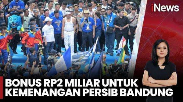 Detik-Detik Lautan Bobotoh Sambut Pawai Juara Persib Bandung Detik-Detik Lautan Bobotoh Sambut Pawai Juara Persib Bandung