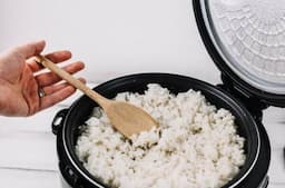 Rice Cooker Gratis Cuma Tersalurkan 342 Ribu Unit, Sisa Duitnya ke Mana?