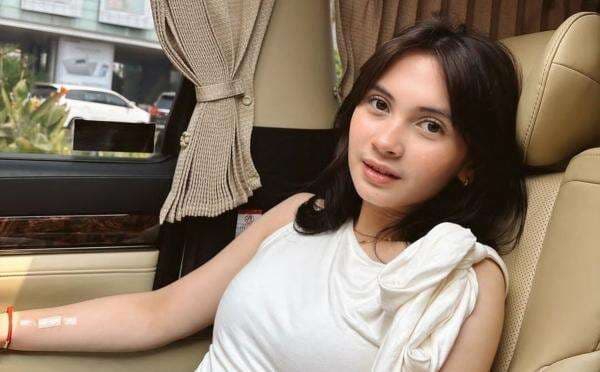 Biodata Richelle Skornicki, Adik Sandrinna Michelle yang Diisukan Berpacaran dengan Aliando Syarief Biodata Richelle Skornicki, Adik Sandrinna Michelle yang Diisukan Berpacaran dengan Aliando Syarief