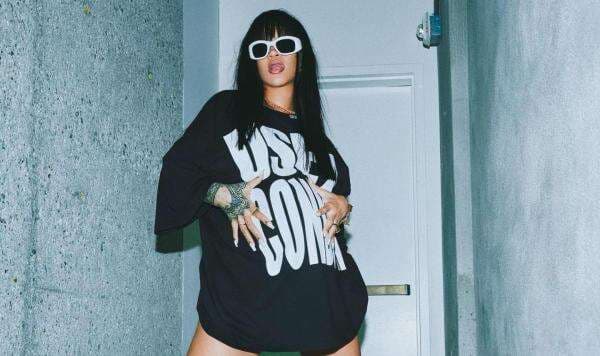 Rihanna Hamil Anak Ketiga, Pamer Perut Besar di Met Gala 2025 Rihanna Hamil Anak Ketiga, Pamer Perut Besar di Met Gala 2025