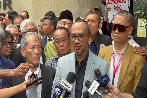 Riwayat Pendidikan Abraham Samad yang Diperiksa 10 Jam di Kasus Ijazah Palsu Jokowi Riwayat Pendidikan Abraham Samad yang Diperiksa 10 Jam di Kasus Ijazah Palsu Jokowi