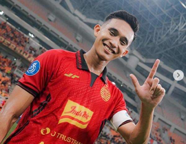 Patrick Kluivert Berani Coret Rizky Ridho dari Starting XI Timnas Indonesia Kelar Saksikan 2 Laga Persija Jakarta? Patrick Kluivert Berani Coret Rizky Ridho dari Starting XI Timnas Indonesia Kelar Saksikan 2 Laga Persija Jakarta?