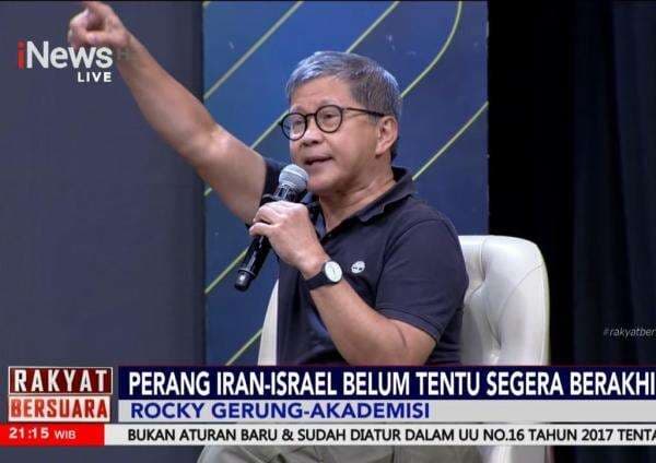 Rocky Gerung Sebut Donald Trump Tak Bisa Dipercaya soal Nuklir Rocky Gerung Sebut Donald Trump Tak Bisa Dipercaya soal Nuklir