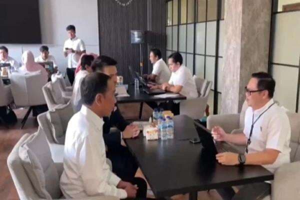 Roy Suryo Kritik Tempat Pemeriksaan Jokowi di Polresta Solo: Mewah Banget Roy Suryo Kritik Tempat Pemeriksaan Jokowi di Polresta Solo: Mewah Banget