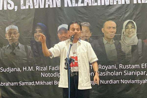 Roy Suryo Soroti Kasus Tudingan Ijazah Palsu Jokowi Naik Penyidikan Lewat Dokumen Fotokopi Roy Suryo Soroti Kasus Tudingan Ijazah Palsu Jokowi Naik Penyidikan Lewat Dokumen Fotokopi