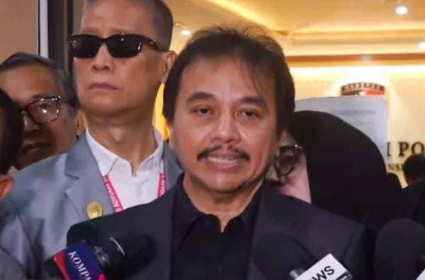 Roy Suryo Yakin Ijazah Jokowi 99,9 Persen Palsu, Ini Analisisnya Roy Suryo Yakin Ijazah Jokowi 99,9 Persen Palsu, Ini Analisisnya